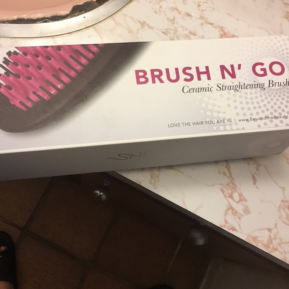 Hair straightener